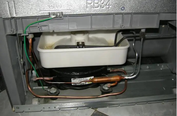 capacidad del compresor del refrigerador, para la evaporación del agua 